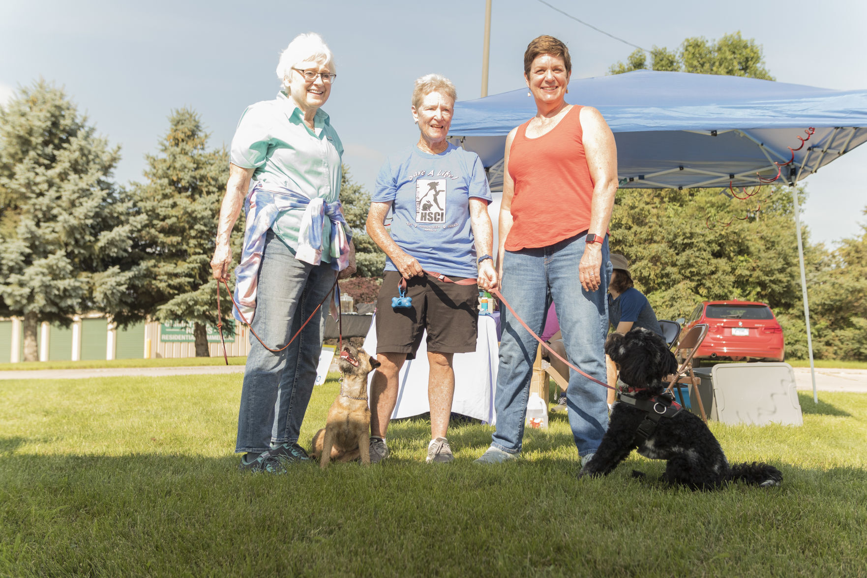 Kay Richardson with Miss Diamond, Kathy Schniedwind with Aspen, Elizabeth Crowe